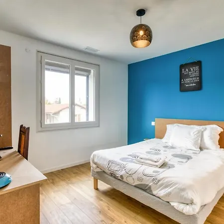 Holiday home 5 Bedroom In *