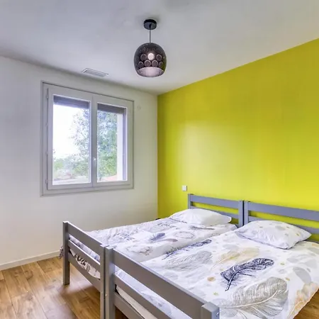 5 Bedroom In Holiday home *