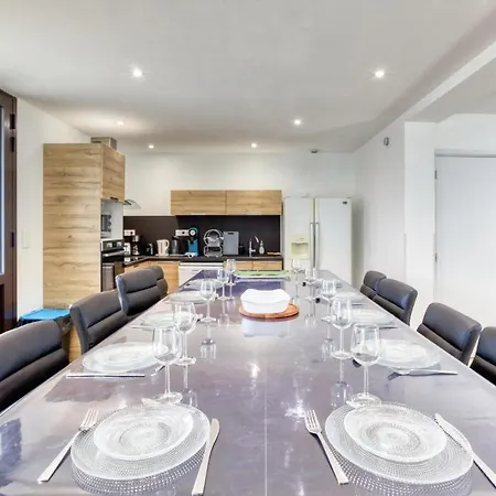 5 Bedroom In Holiday home